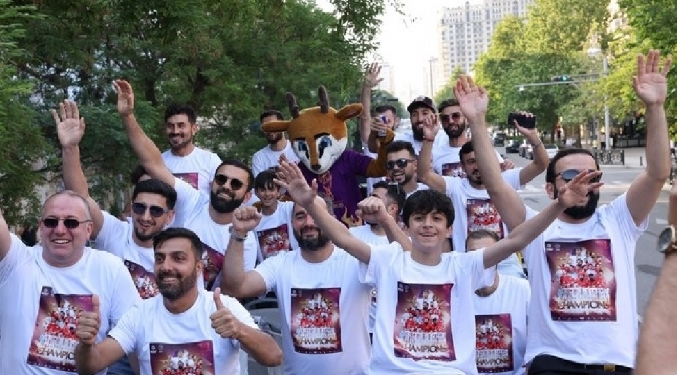 azerbaycanin-minifutbol-millisinin-dunya-chempionu-olmasi-munasibetile-bakida-sheher-turu-kechirilir