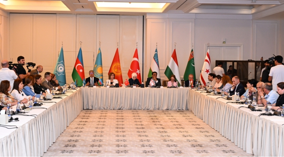 bakida-tdt-olkelerinin-aile-siyasetleri-muzakire-olunub