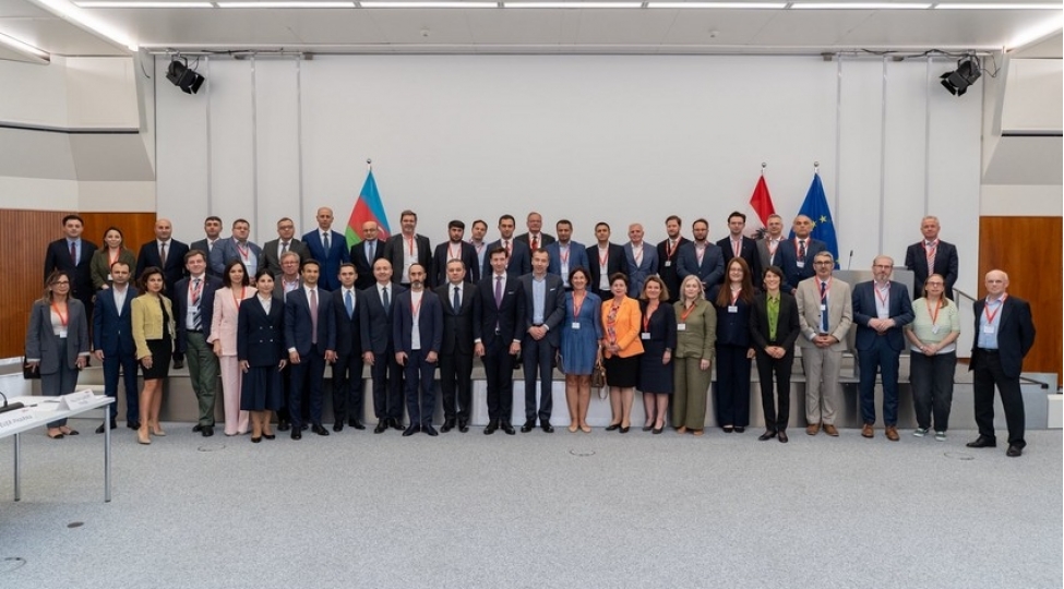 vyanada-azerbaycan-avstriya-iqtisadi-komissiyasinin-11-ci-iclasi-kechirilib
