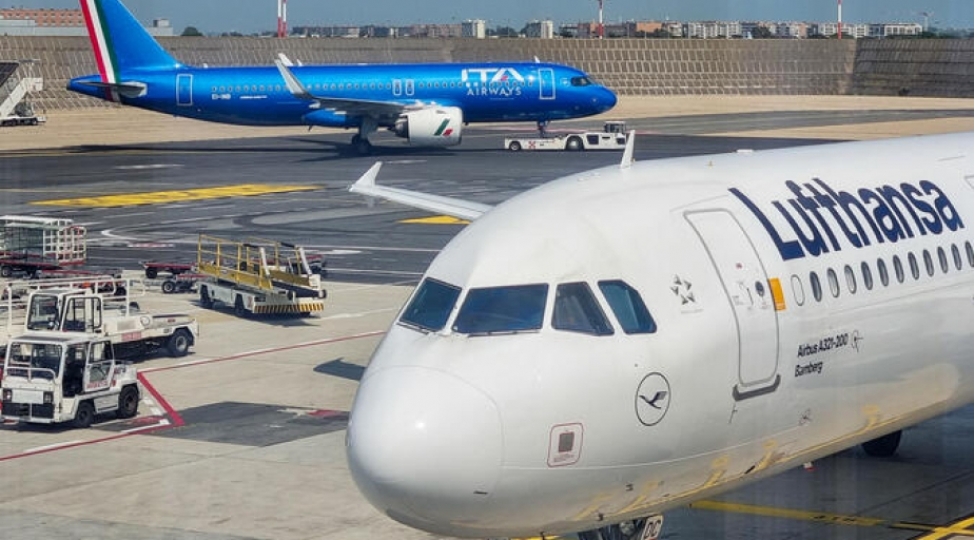 italiyada-idareetme-merkezindeki-problem-yuzlerle-aviareysin-legvine-sebeb-olub