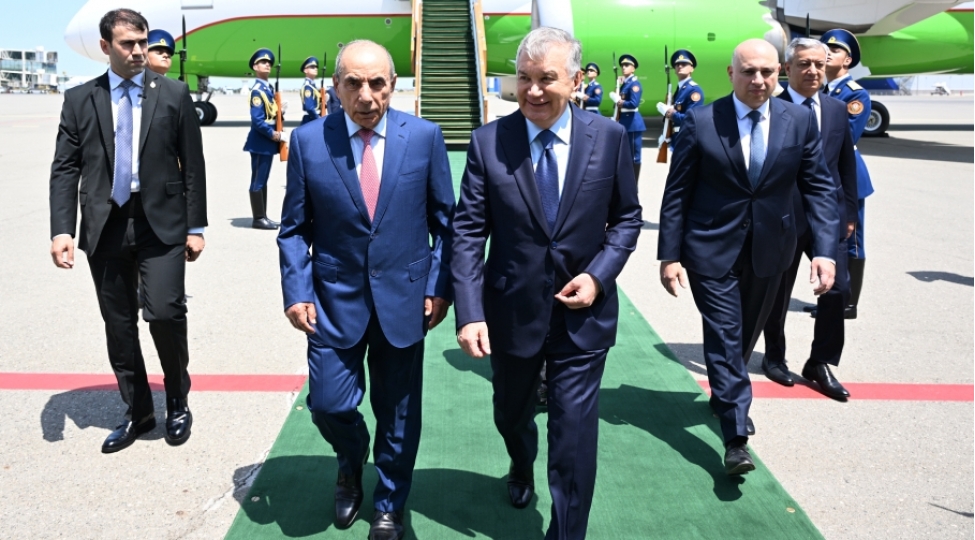 ozbekistan-prezidenti-shavkat-mirziyoyev-azerbaycana-dovlet-seferine-gelib