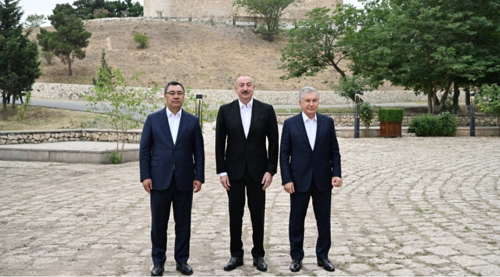 azerbaycan-ozbekistan-ve-qirgizistan-prezidentleri-agdamda-shahbulaq-qalasinda-olublar-foto