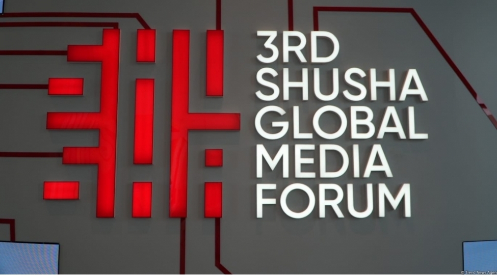 peshekar-jurnalistin-vezifesi-heqiqeti-uze-chixarmaq-ve-obyektiv-informasiyani-cemiyyete-chatdirmaqdir-forum