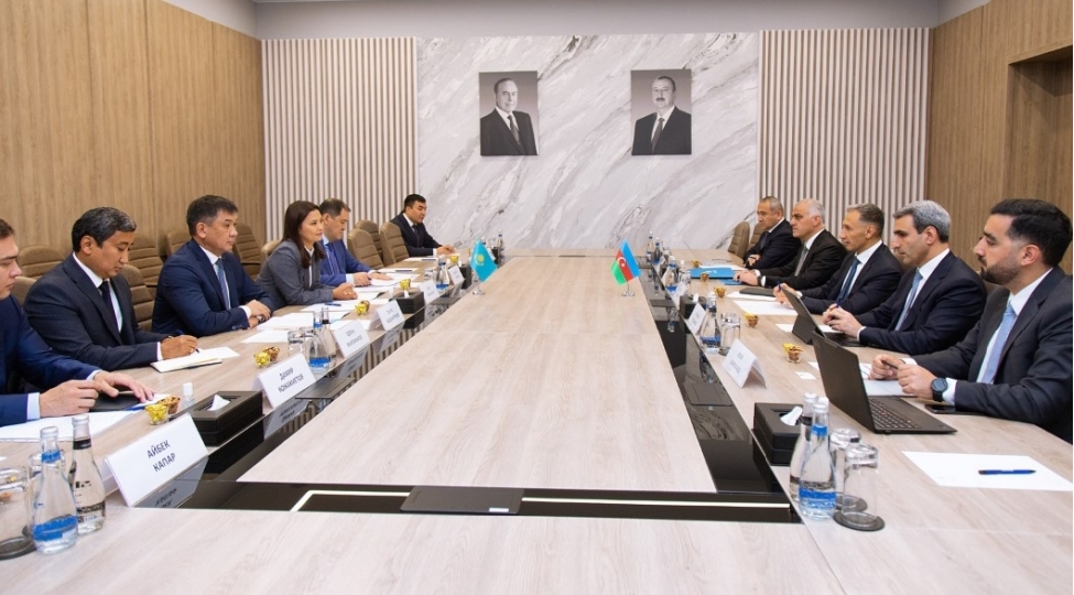 reshad-nebiyev-qazaxistan-prezidentinin-mushaviri-ve-qazaxistan-demir-yollari-milli-shirketinin-idare-heyetinin-sedri-ile-gorushub