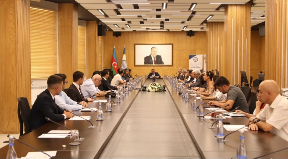 bdu-da-qarabag-ve-dilbaz-at-cinslerinin-genetik-xeritesinin-hazirlanmasi-layihesine-dair-metodoloji-muzakireler-kechirilib