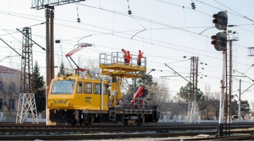 baki-boyuk-kesik-demir-yolunun-ucar-haciqabul-hissesinde-deyishen-cereyana-kechid-tamamlanib