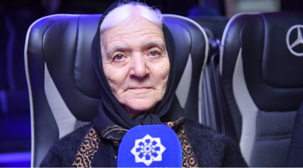 kechmish-mecburi-kochkun-qirmizi-bazar-qesebesine-chox-sevincle-hevesle-geri-qayidiriq