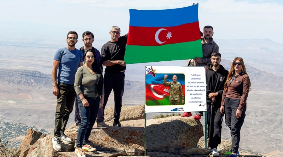 sherq-qapisi-qezetinin-emekdashlari-hachadaga-yurush-edibler