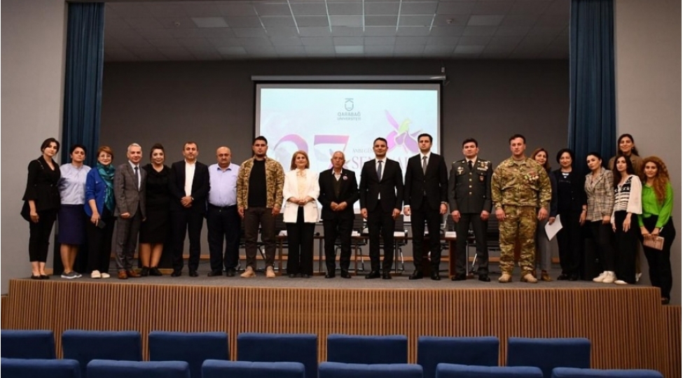 qarabag-universitetinde-27-sentyabr-anim-gunune-hesr-olunan-forum-kechirilib