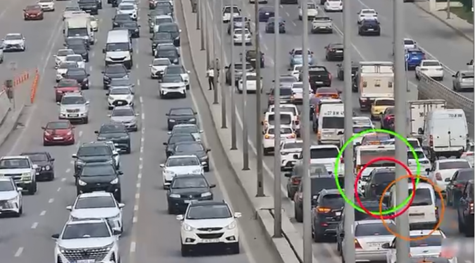 niim-operativ-neqliyyat-vasitelerinin-arxasinca-hereket-etmek-qadagandir