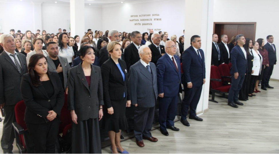 nizami-rayonunda-beynelxalq-muellimler-gunu-munasibetile-tedbir-kechirilib
