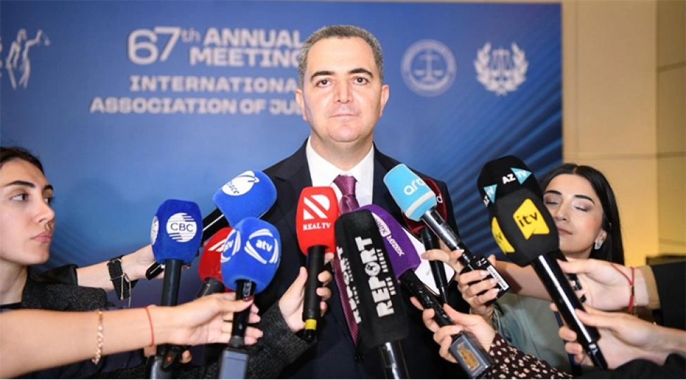 senan-haciyev-azerbaycanda-mehkeme-sahesindeki-islahatlari-beynelxalq-hakimler-yuksek-qiymetlendirir