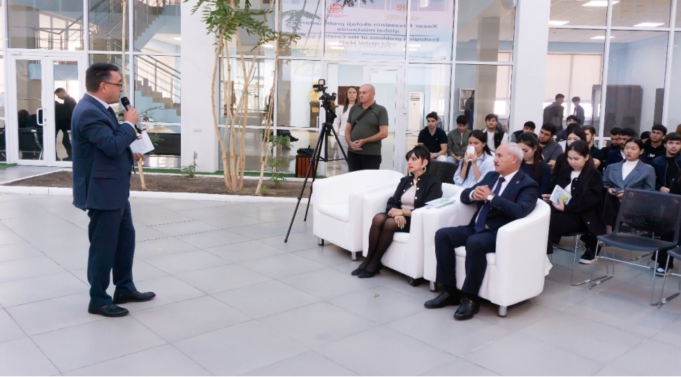 aktauda-xezerin-ekoloji-problemlerinin-tarixi-esaslarina-dair-kitab-teqdim-olunub-foto