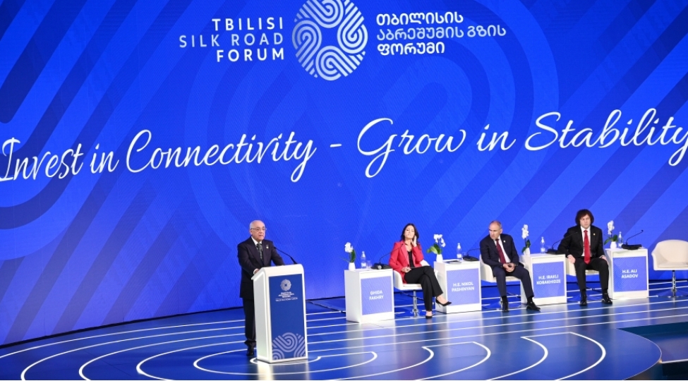 eli-esedov-biz-beynelxalq-terefdashlarimizla-vahid-tarif-siyasetinin-formalashdirilmasi-istiqametinde-muhum-addimlar-atiriq