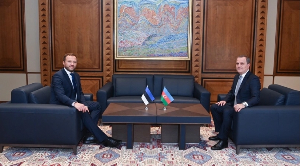 ceyhun-bayramov-estoniyali-hemkari-ile-gorushub