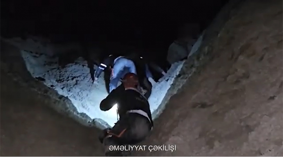 dagliq-erazide-komeksiz-veziyyetde-qalan-shexs-xilas-edilib