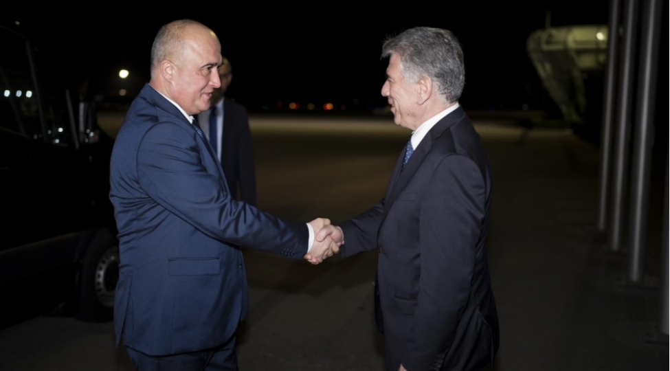 fayzali-idizoda-azerbaycana-sefere-gelib