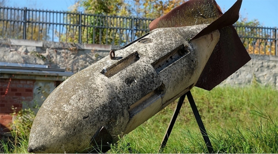 estoniya-rusiya-serhedinde-bomba-tapildi