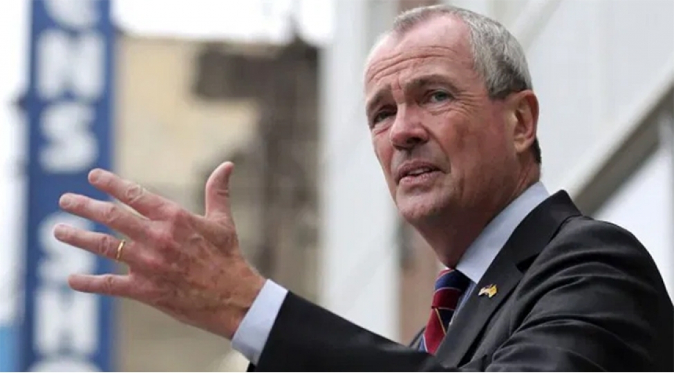 nyu-cersi-qubernatoru-milli-qvardiyani-seferber-edib