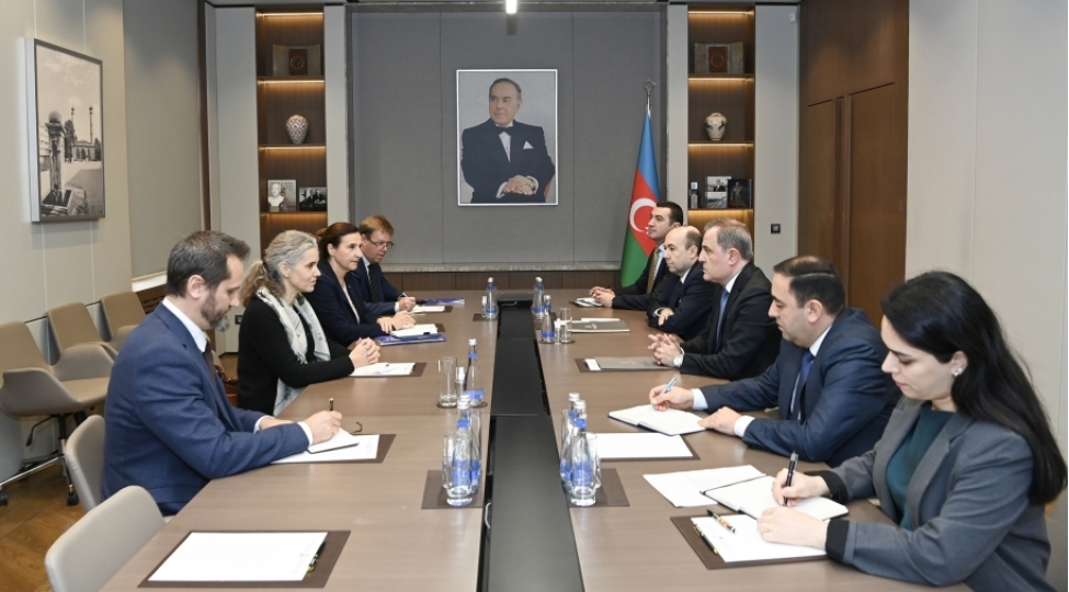 ai-nin-xususi-numayendesi-azerbaycan-ermenistan-sulh-prosesi-uzre-irelileyishler-barede-melumatlandirilib