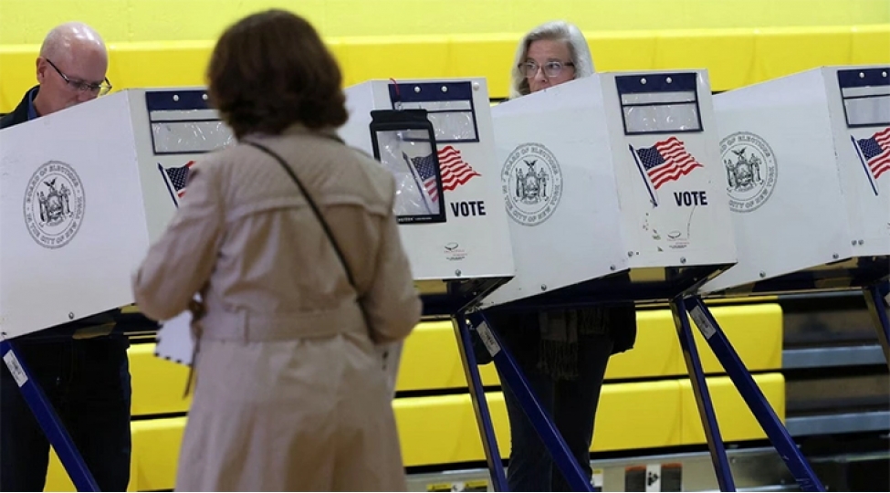 nyu-yorkda-kechirilen-sechkilerde-1969-cu-ilden-beri-ilk-defe-rekord-sayda-insan-ses-verib