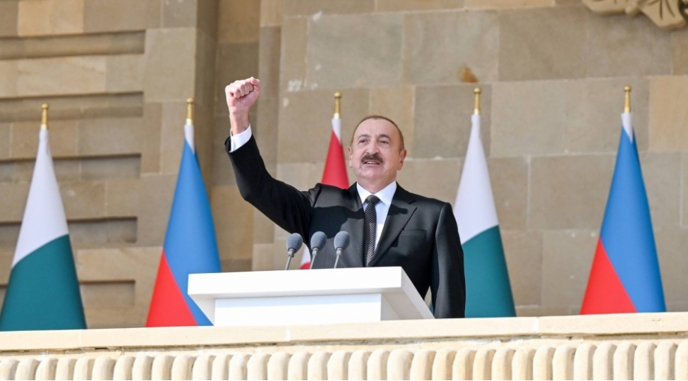 zefer-paradiazerbaycanin-herbi-gucunun-novbeti-numayishi-oldu