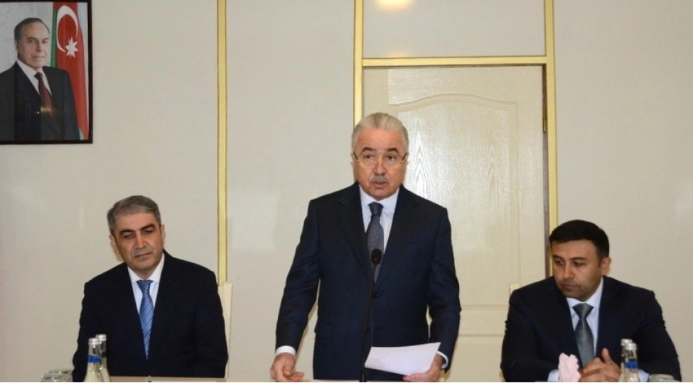 goychay-rayon-icra-hakimiyyetinin-bashchisi-kollektive-teqdim-olunub