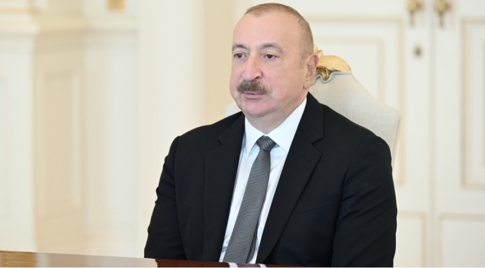 dovlet-idarechiliyinde-cavabdehlik-ve-xalqa-xidmet-prinsipi