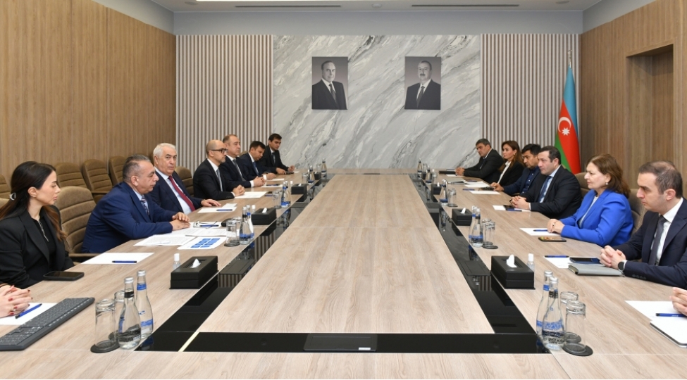 konstitusiya-ve-suverenlik-ili-dovlet-musteqilliyimizin-huquqi-dayaqlarina-verilen-boyuk-onemin-gostericisidir