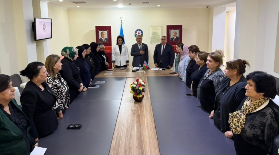 azerbaycan-qehreman-ve-ishguzar-qadinlar-yurdudur