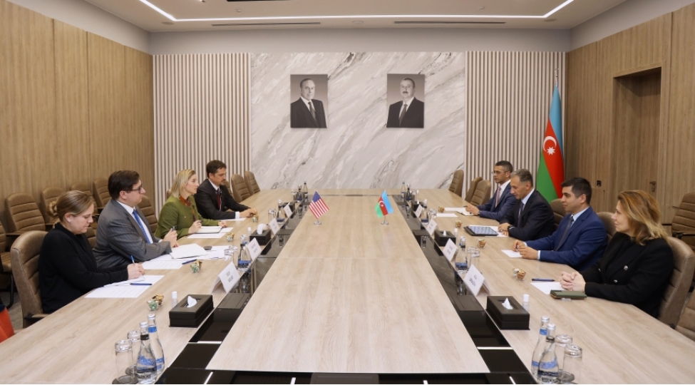 absh-numayendeleri-zengezur-dehlizi-ile-bagli-emekdashliq-meselelerini-muzakire-edib