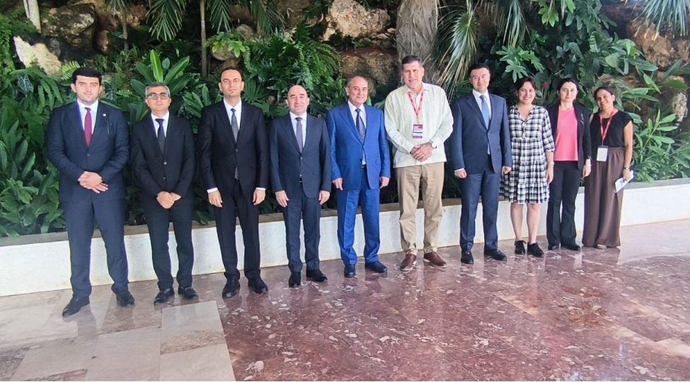 yap-numayende-heyetinin-kuba-respublikasina-seferi-basha-chatib-foto