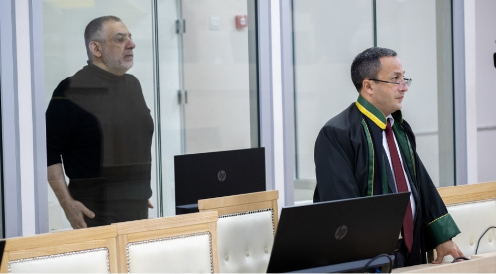 vardanyanin-mehkemesi-senedlerin-elan-olunmasi-ile-davam-etdirilib