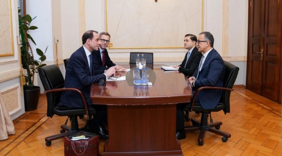 ramin-memmedov-isvech-xin-in-xususi-numayendesi-ile-gorushub