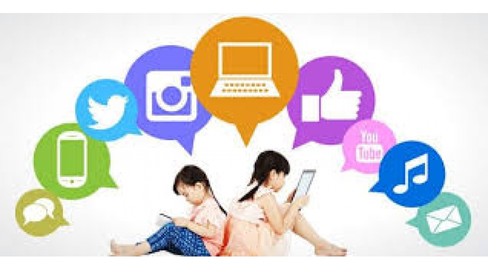 ushaqlar-ve-sosial-media-tehlukeden-nece-qorunaq