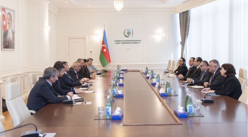 kend-teserrufati-nazirliyinde-ictimai-shuranin-yeni-sechilmish-uzvleri-ile-gorush-kechirilib