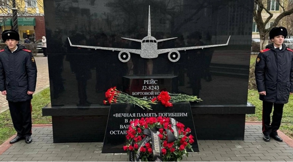 qroznida-azal-teyyaresinin-qezaya-ugramasi-neticesinde-helak-olanlarin-xatiresine-memorial-ucaldilib