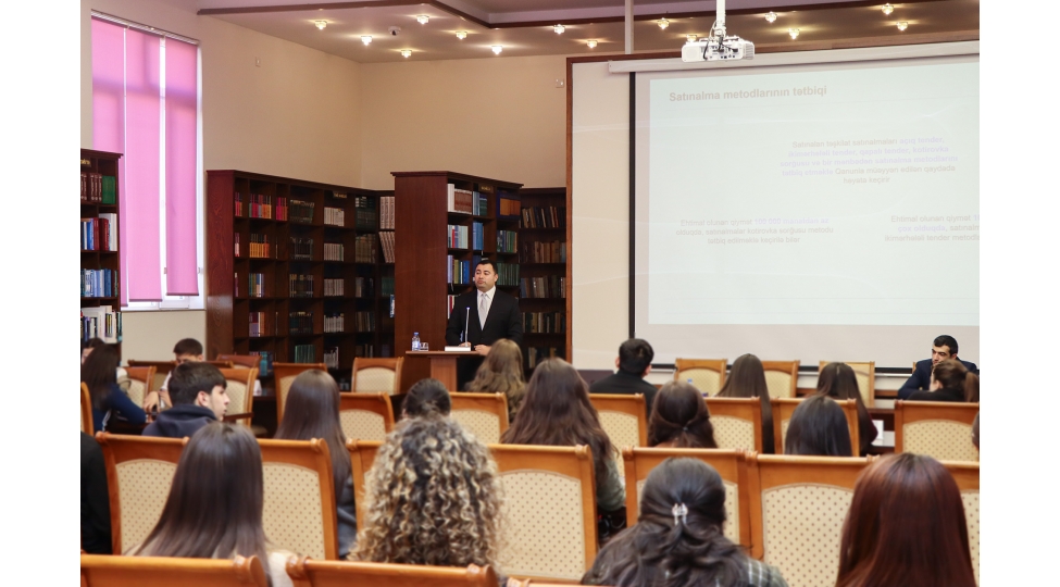 baki-biznes-universitetinin-telebeleri-uchun-dovlet-satinalmalari-movzusunda-achiq-ders-kechirilib