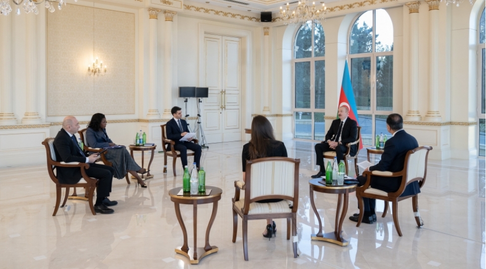 prezidentin-musahibesine-bele-hazirlashdilar-video