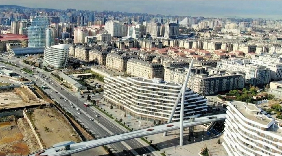 azerbaycani-ishiqli-sabahlara-aparan-yol