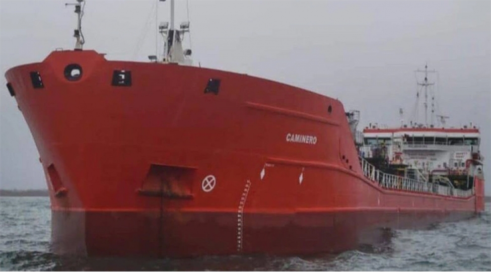 panama-bayragi-altnda-uzen-tanker-gurcustanin-erazi-sularinda-saxlanilib