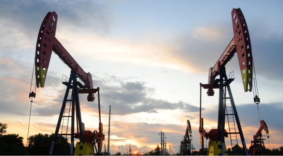 dunya-birjalarinda-neft-bahalashib-15