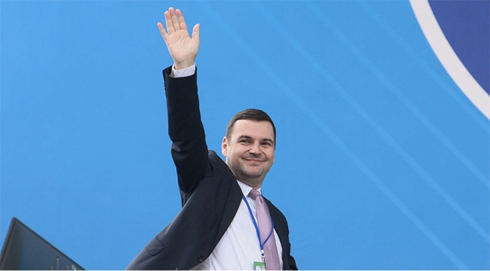 chexiya-xarici-ishler-naziri-petr-matsinka-uzunu-turshutduguna-gore-tenqid-olundu