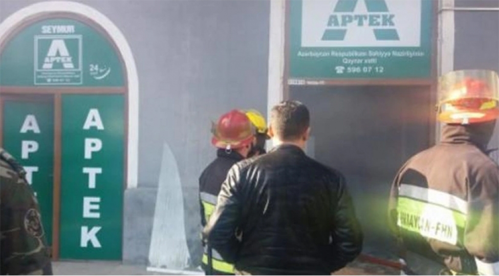 sumqayitda-aptekde-yangin-bash-verib