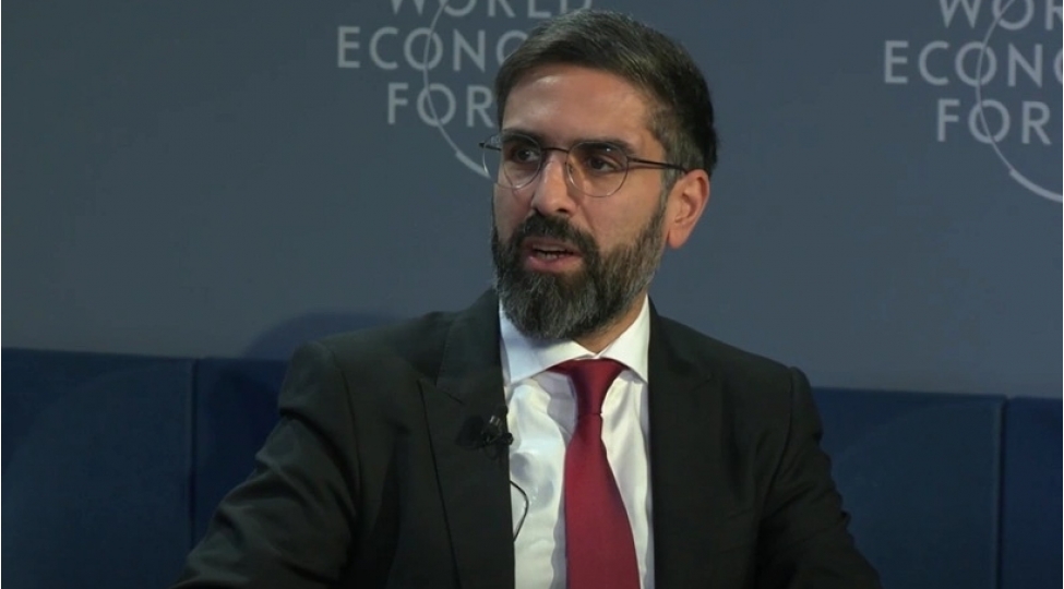 rovshen-necef-dekarbonizasiya-investisiyalar-ugrunda-reqabetde-uduzur