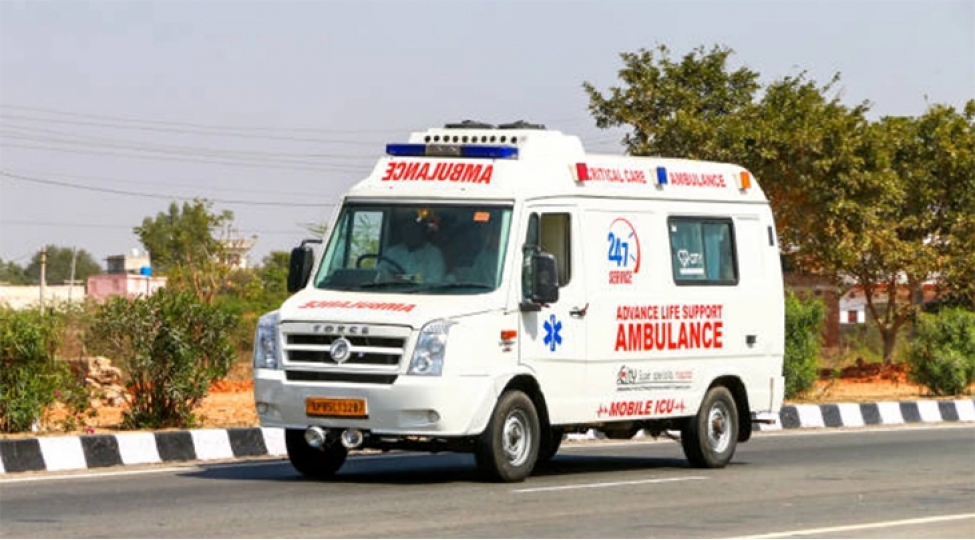 hindistanda-gil-karxanasinin-chokmesi-neticesinde-uch-nefer-olub