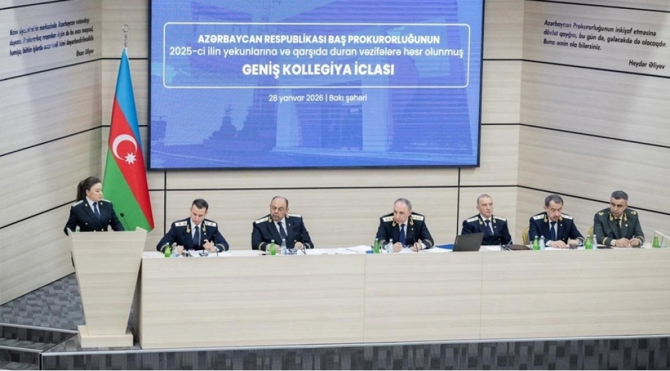 oten-il-azerbaycanda-25-prokurorluq-ishchisi-intizam-mesuliyyetine-celb-edilib