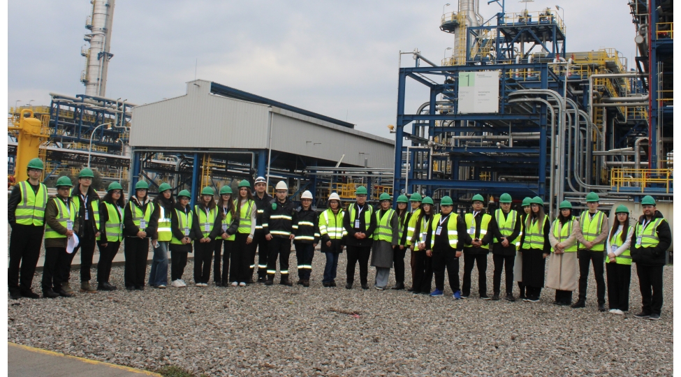 yap-nizami-rayon-teshkilatinin-kechirdiyi-qish-mektebi-ishini-ugurla-yekunlashdirib