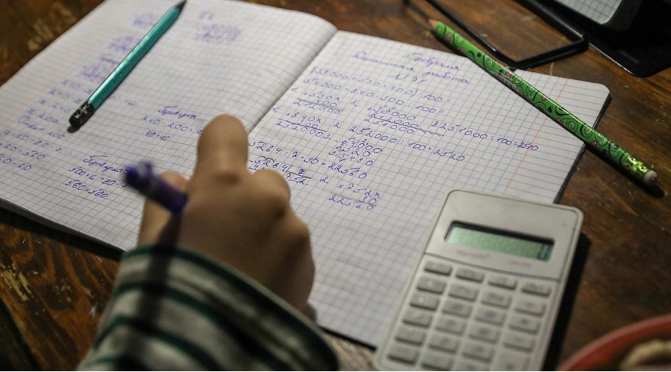 suni-intellekt-sebebinden-mektebde-verilen-ev-tapshiriqlari-menasini-itirib