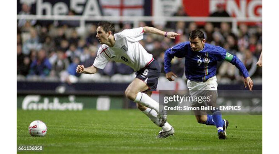 qurban-qurbanov-21-il-sonra-yeniden-hemin-stadiona-gedir-video